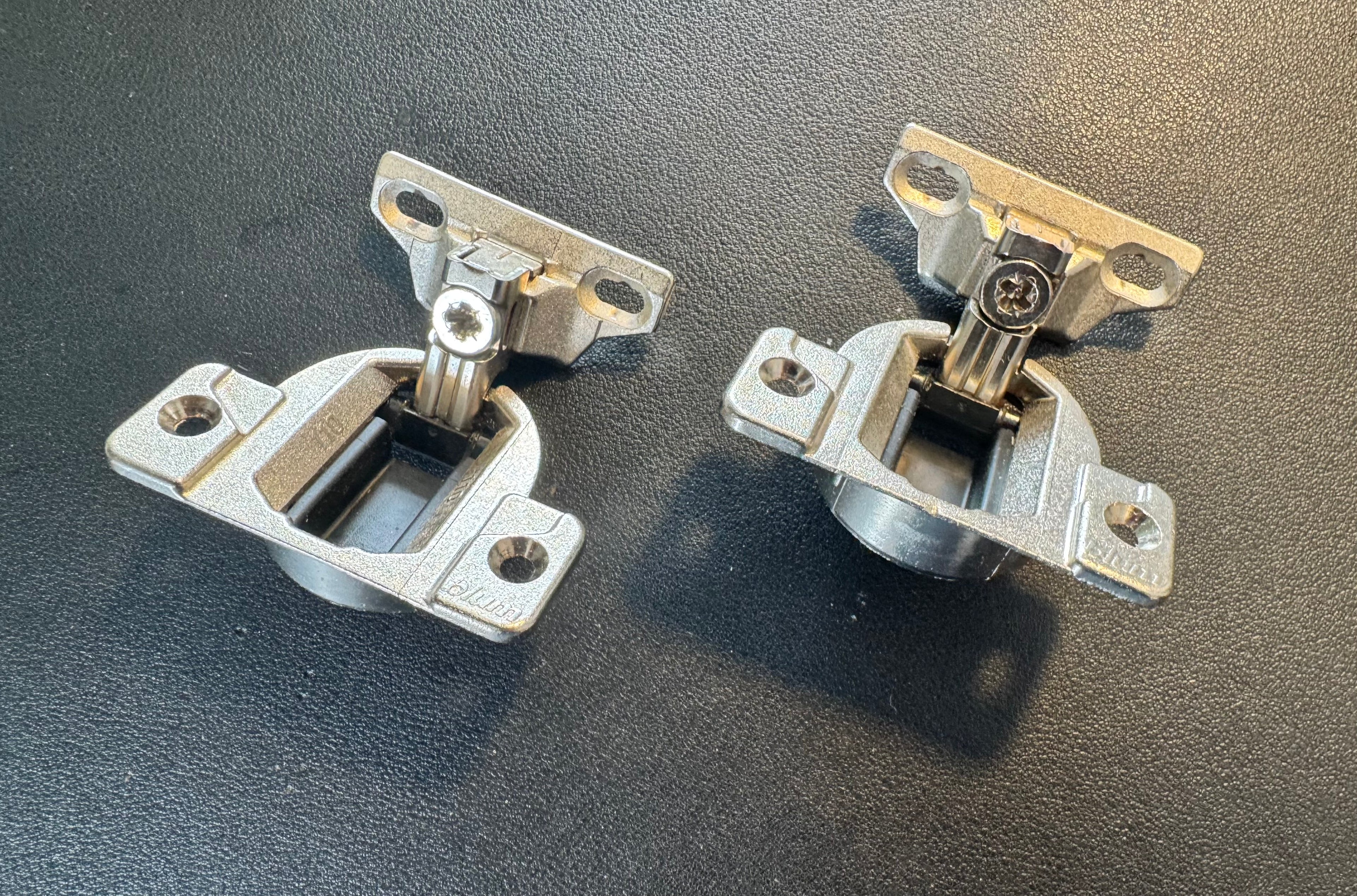 2x Blum 110 w/ bracket