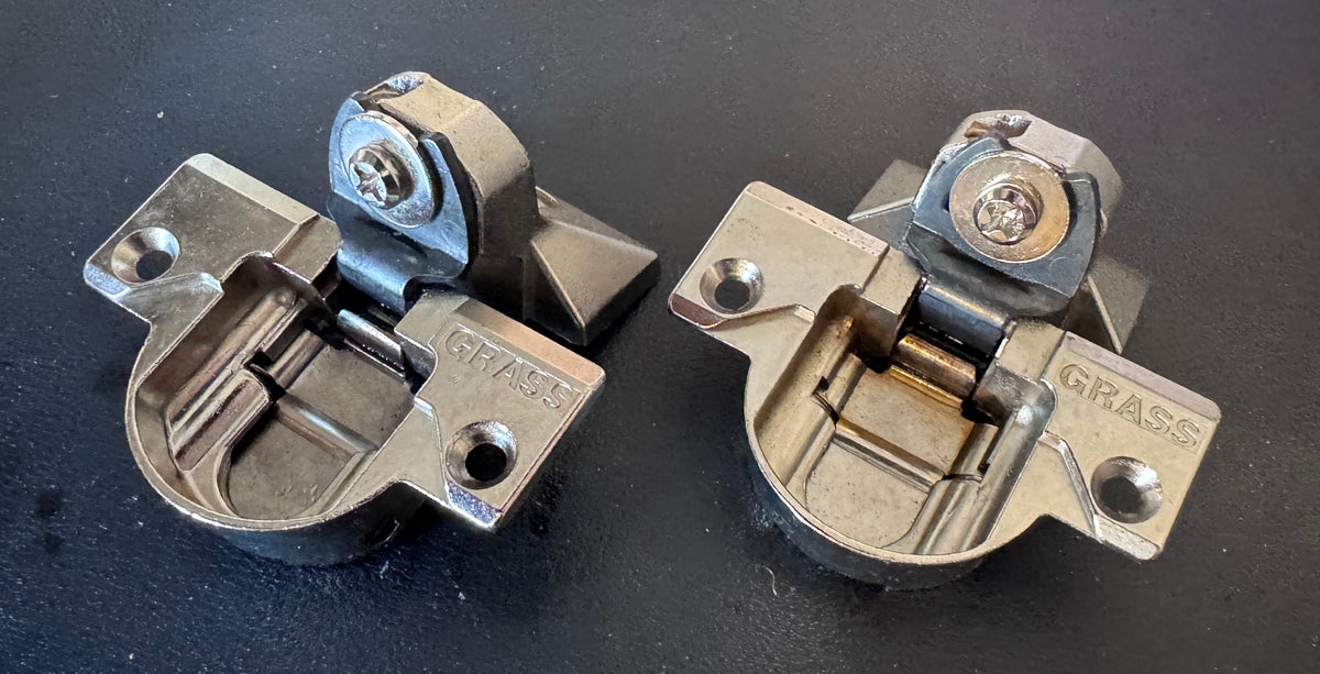 2x GRASS 830-01 with 830-42 bracket