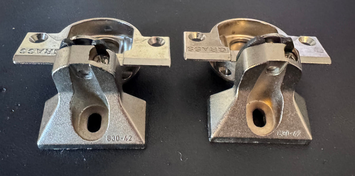 2x GRASS 830-01 with 830-42 bracket