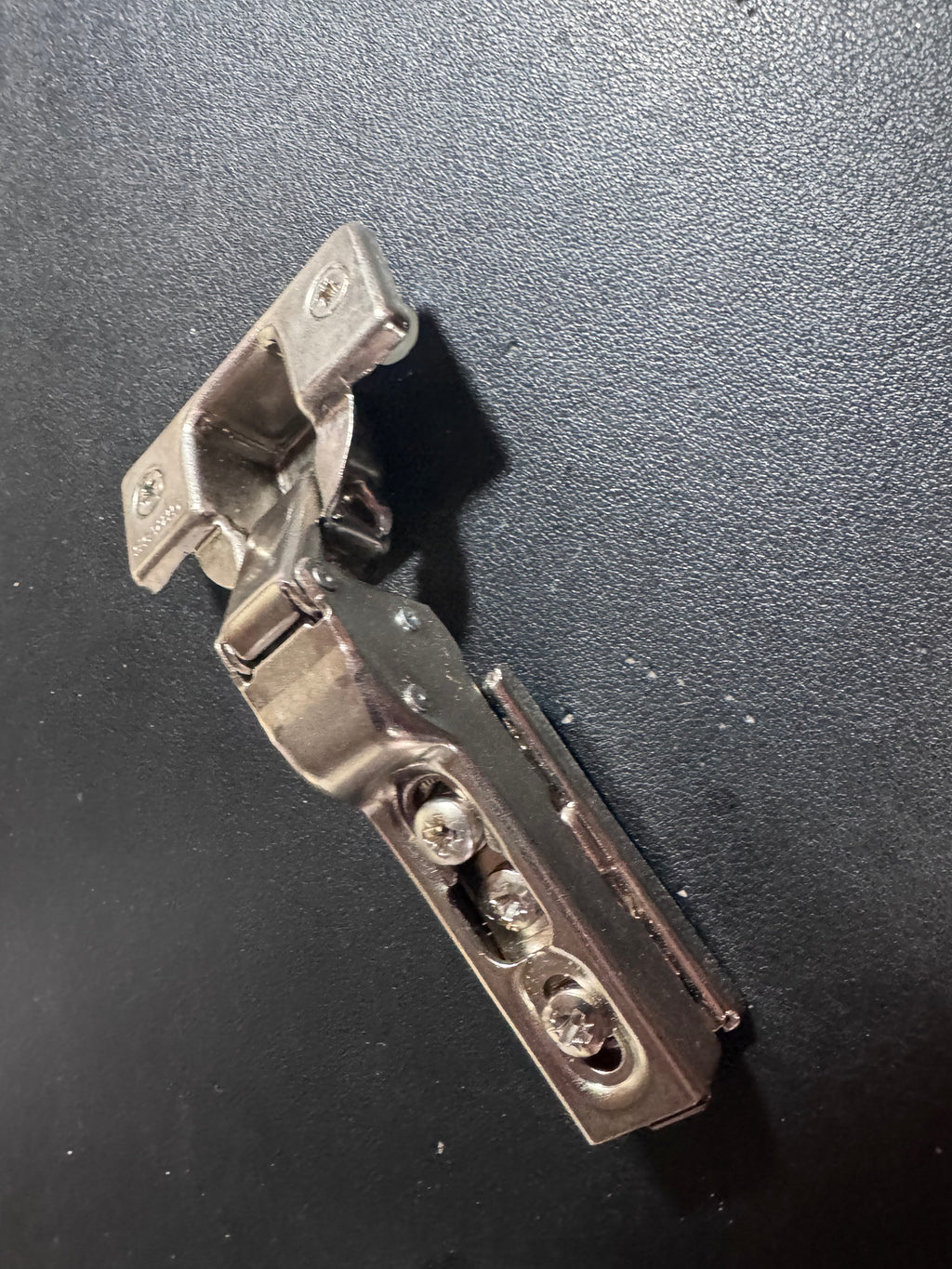 NEW GRASS 1006-30 Cabinet Hinge | Half Overlay | Self-Closing | Clip-On | OEM