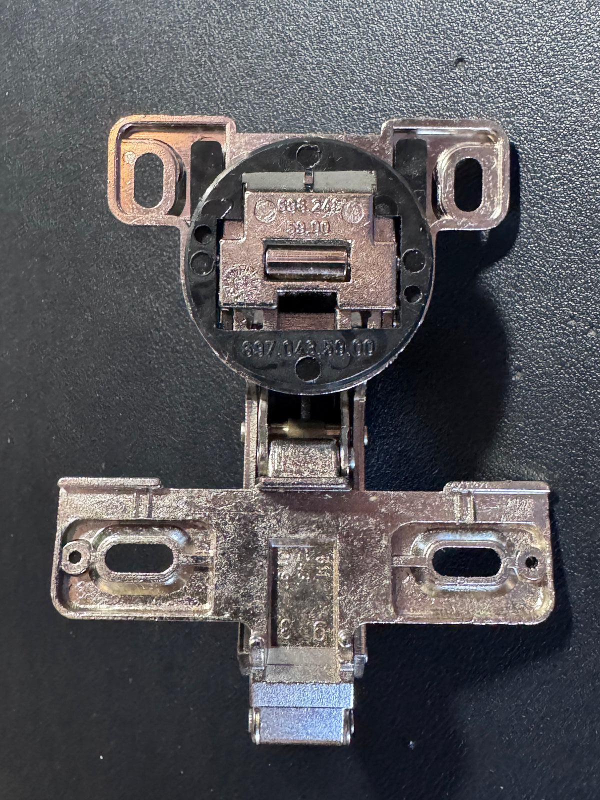 NEW MEPLA 698.243.59.00 Cabinet Hinge | 697.043.59.00 / 511.243.01.92 | Rare OEM

SUPER RARE ORIGINAL MEPLA CABINET HINGE — NEW CONDITION