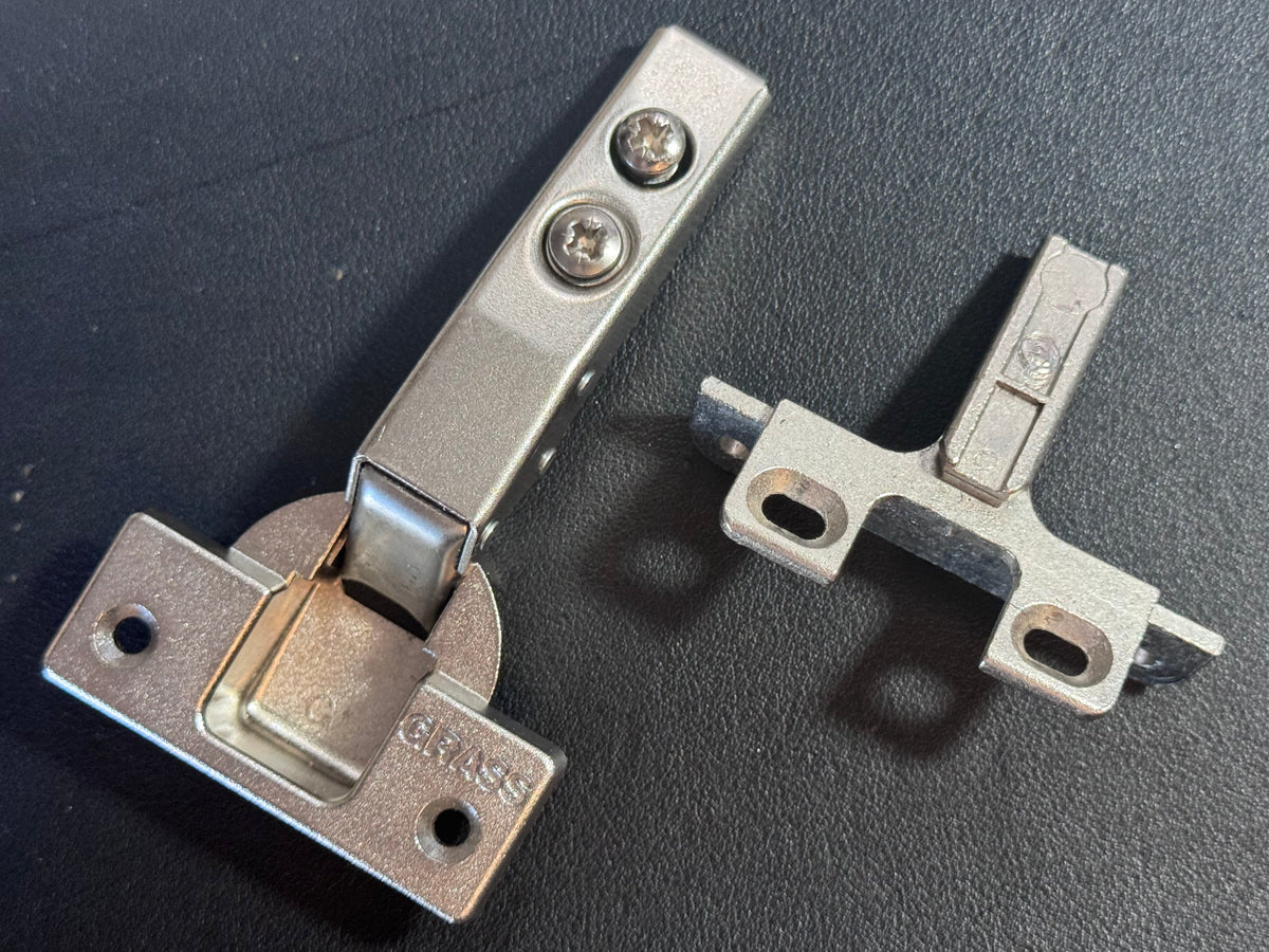 GRASS 1000 with 1000 Series Slide on Bracket w/ screws
