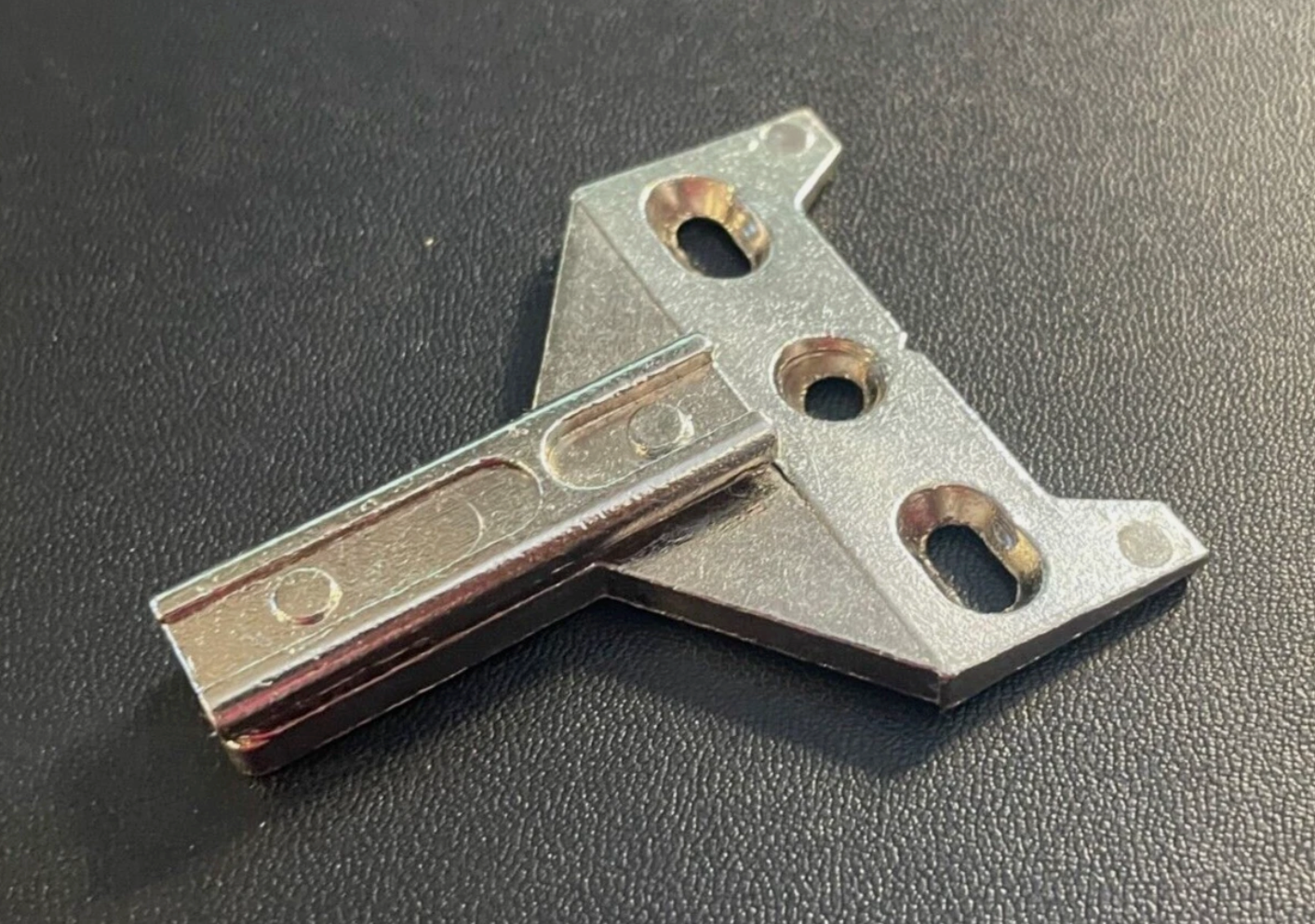Grass Hinge Base Plate #1000-27 Rare 1000 Series Slide-On