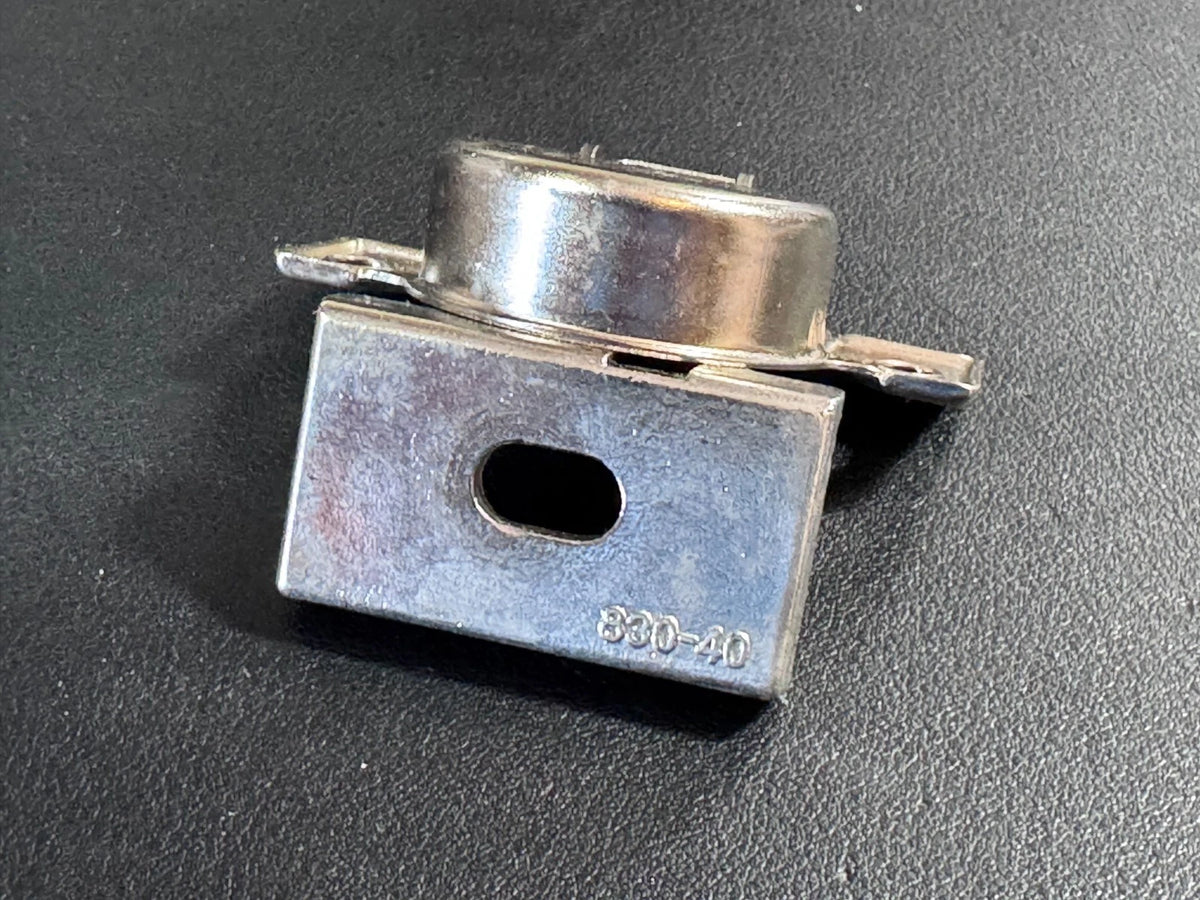 GRASS 850 cabinet hinge with 830-40 mounting plate for a 1-1/2" overlay face-frame cabinet hinge
