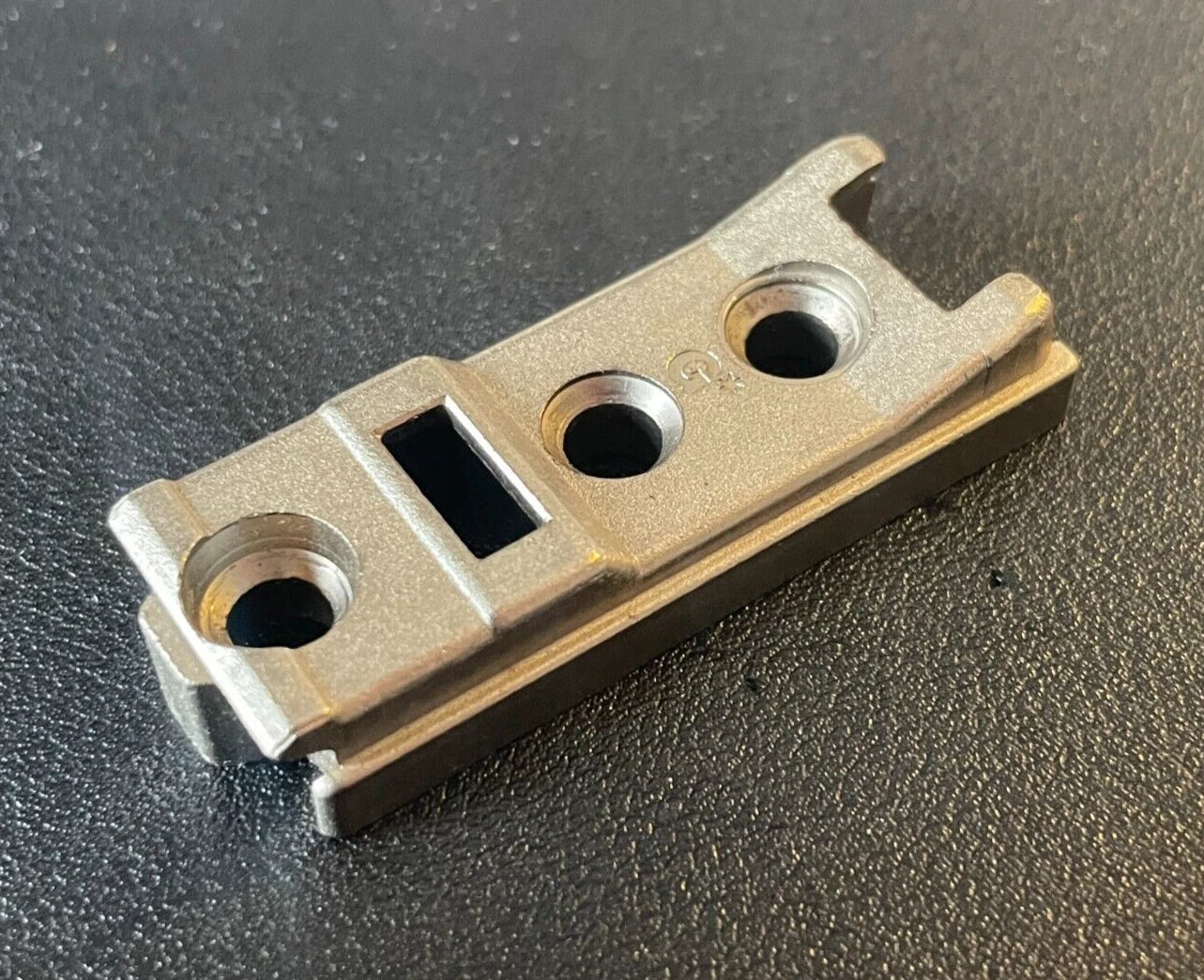 NEW Grass #26 Clip-On Hinge Plate 026 / Snap-On Baseplate – 3949540 – Austria