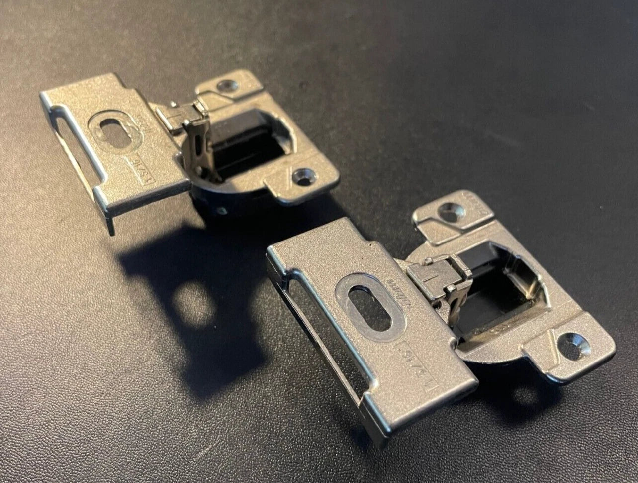 2x BLUM COMPACT Hinge 110° 30.310-11.02 w/  5/16", Austria