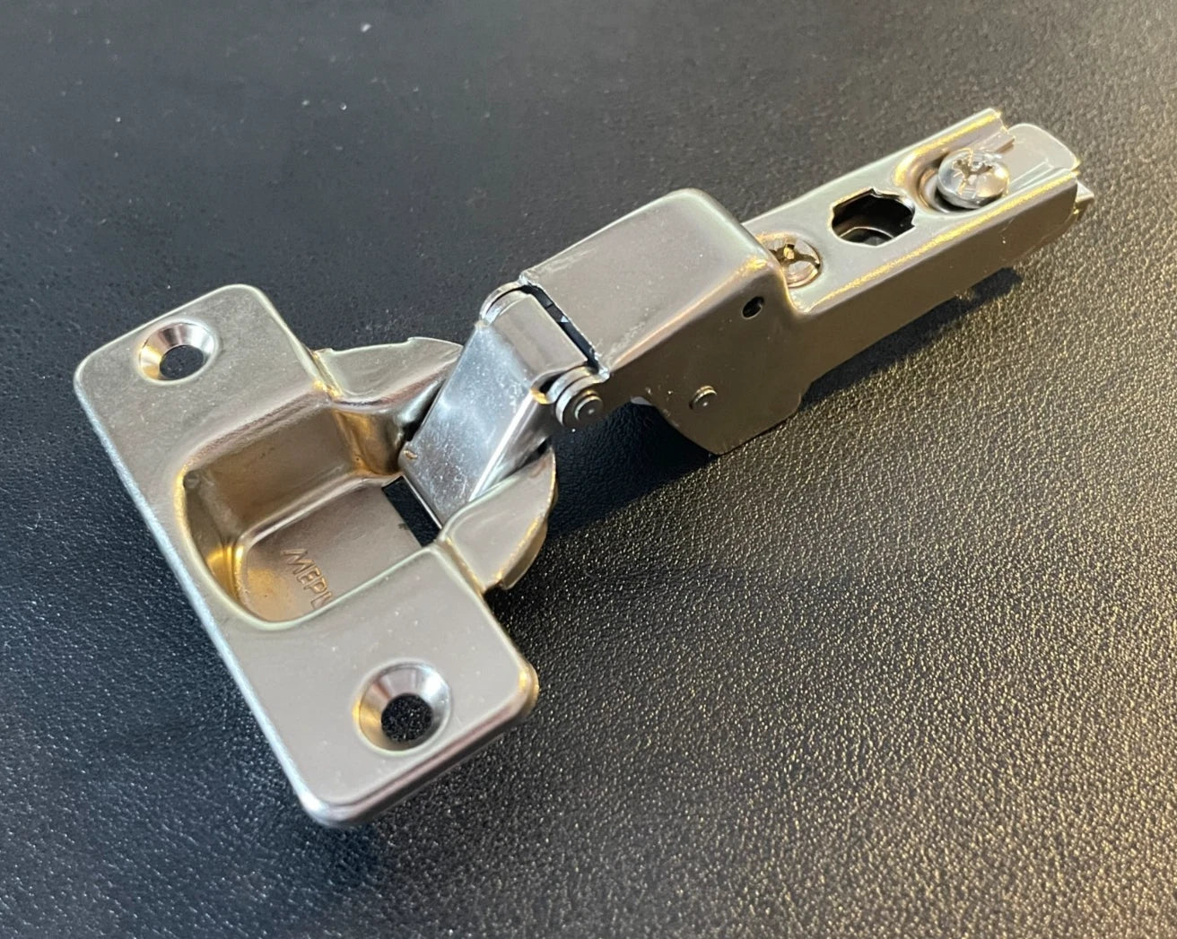 MEPLA Cabinet Hinge – 41 M – NEW CONDITION – Free Swinging Action