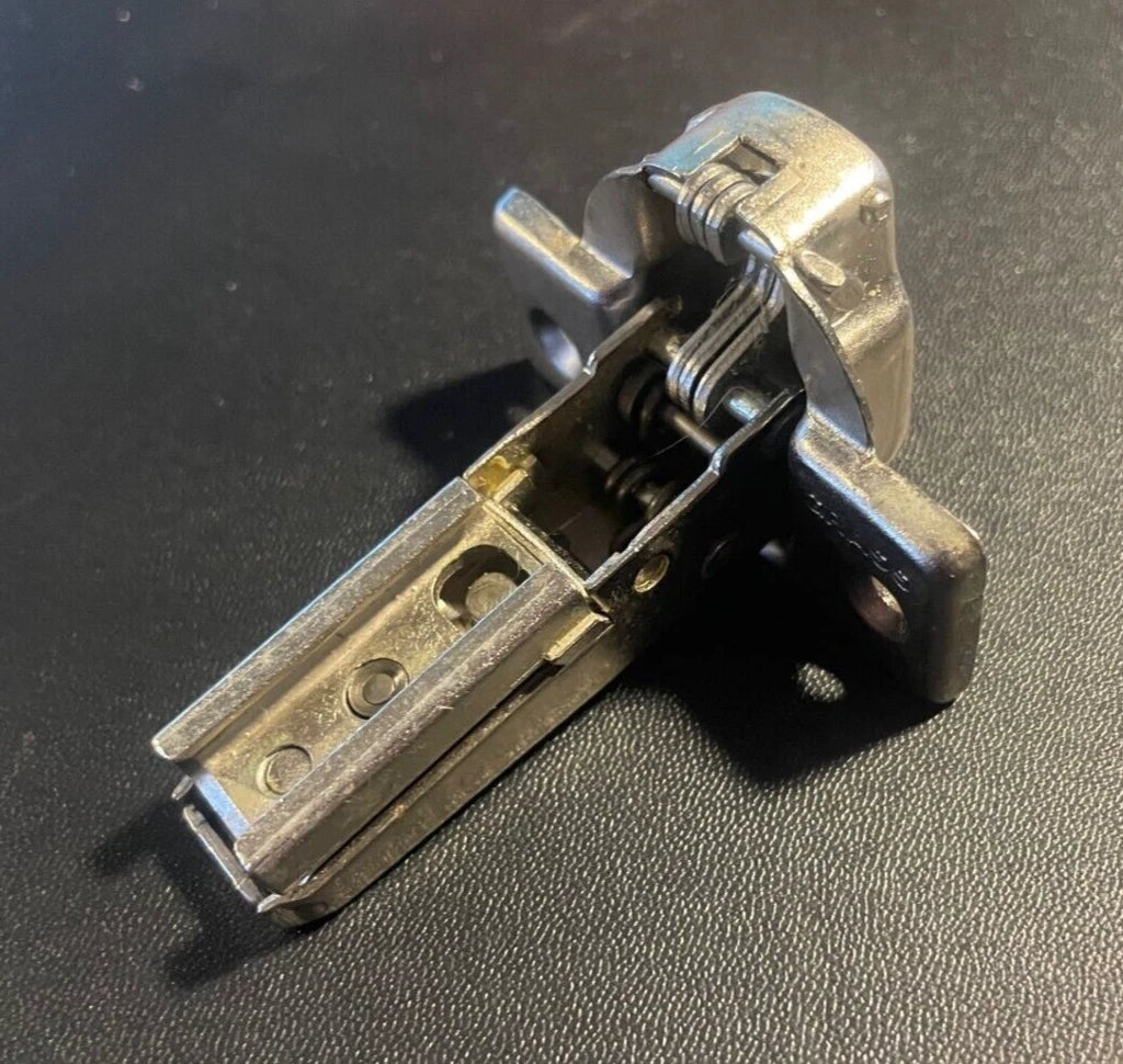 GRASS 1006-30 Slide-On Hinge – HALF Overlay • Self-Closing • Discontinued Model