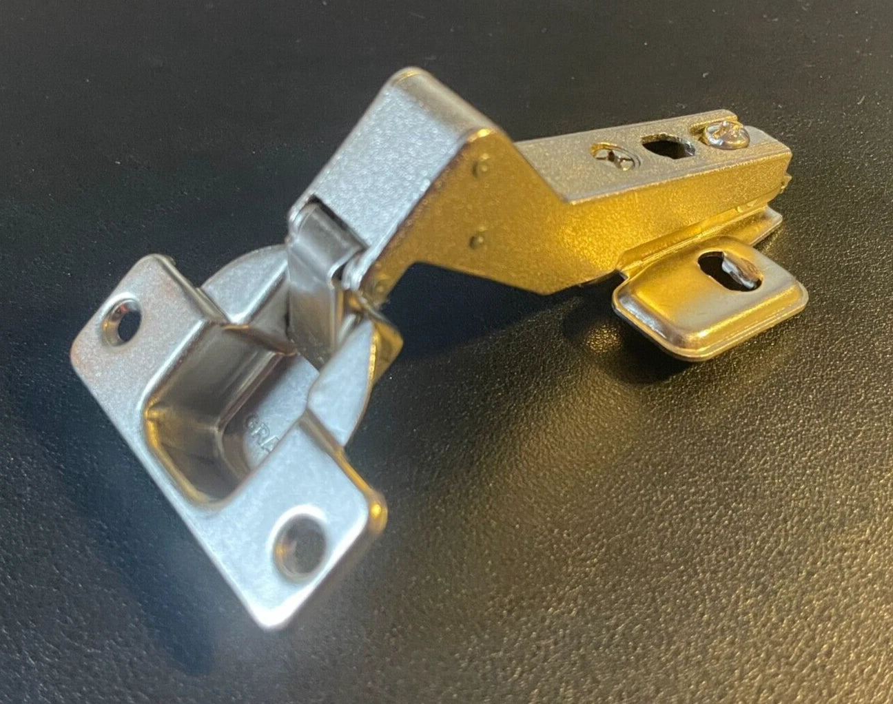 GRASS 212 M Hinge with 316.393.81 02 Mounting Plate – Made in Austria