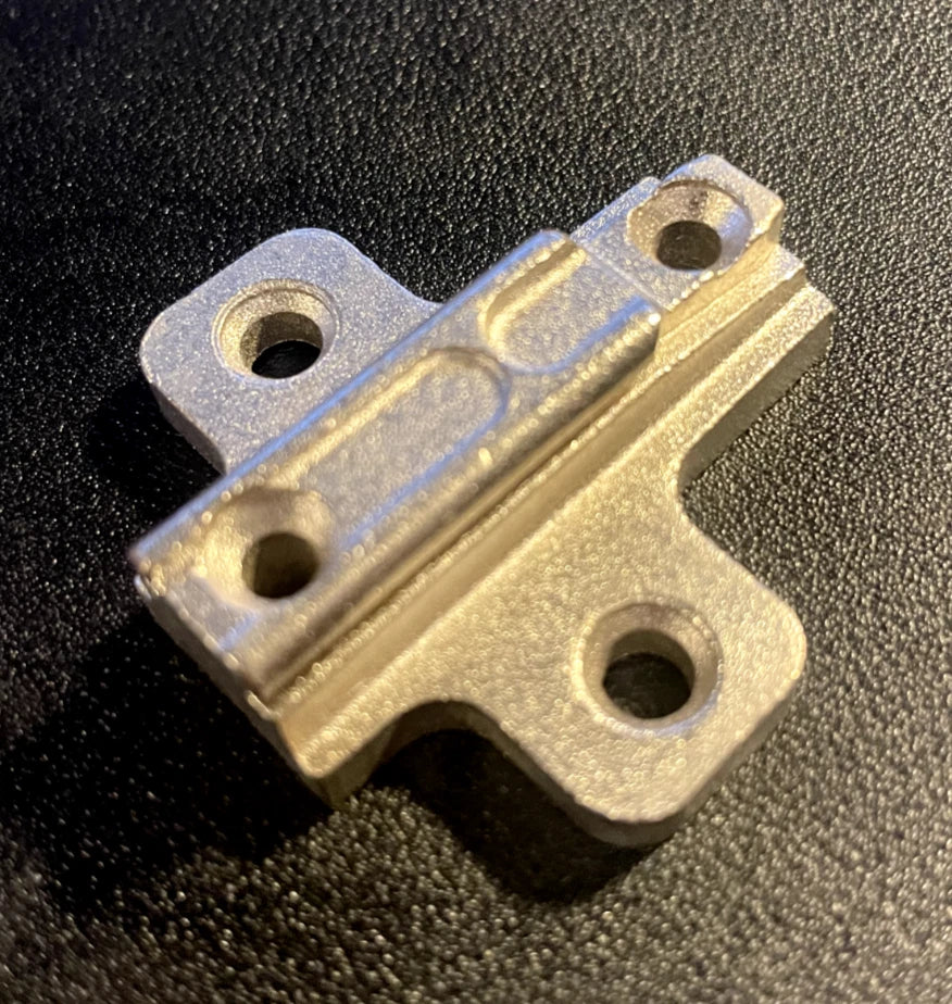 GRASS Cabinet Hinge Plate #416 – 1000 Series Slide-On – Made in Austria