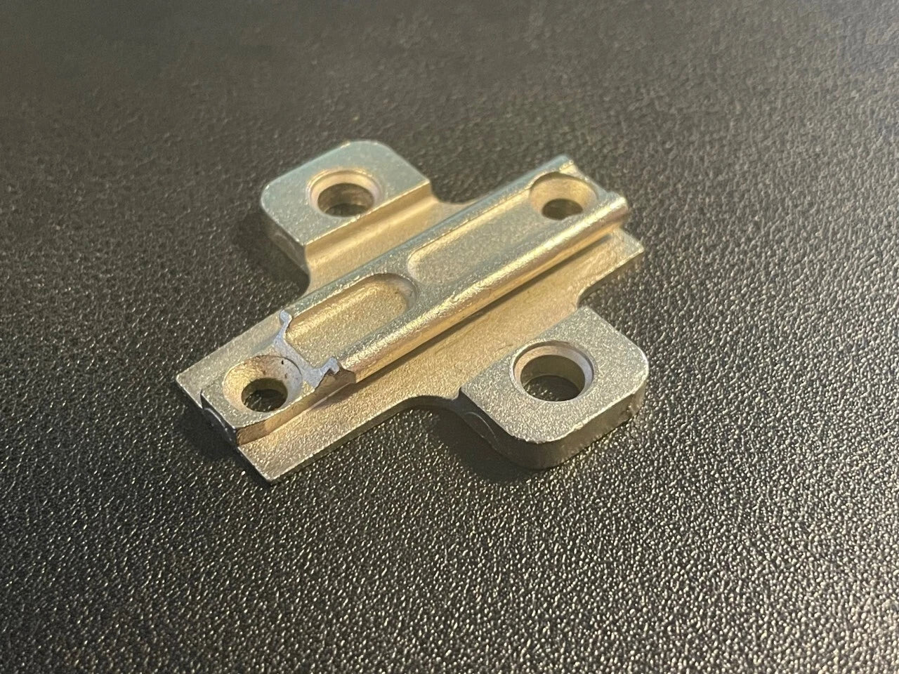 Grass Base Plate #204 - 1000 Series Slide on baseplate.  Made in Austria 204