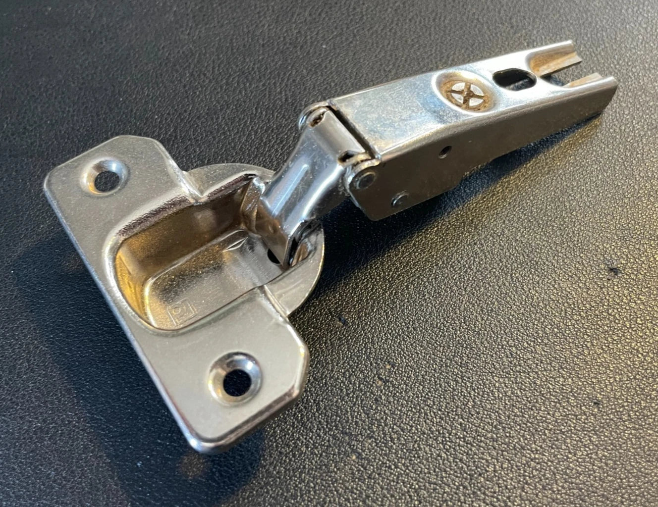 NEW MEPLA 699.320.55.00 Cabinet Hinge, Free-Swing • NEW OLD STOCK
