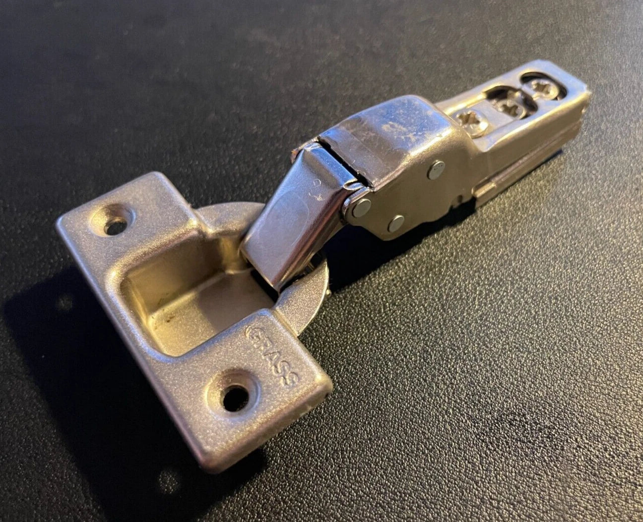 GRASS 1006-30 Hinge, HALF Overlay – Slide on, Self Close Spring, RARE