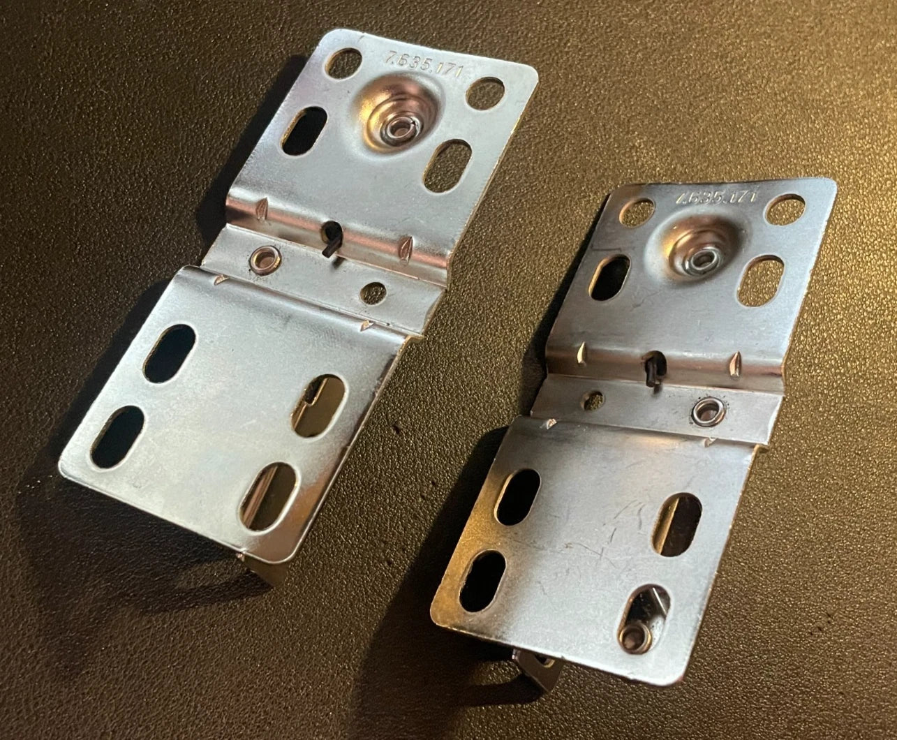 Tip Out Tray Hinges 7.635.171, Standard Sink Hinges for Sink-Front Drawer, Steel